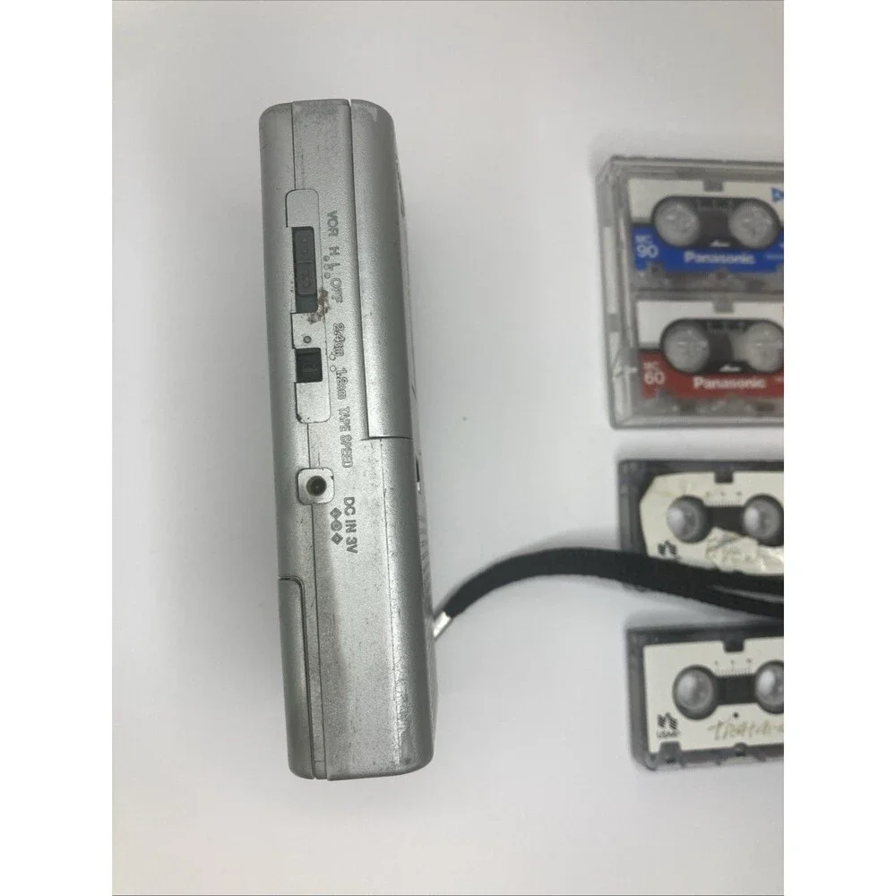 Sony Voice Recorder AS IS UNTESTED M-540V PARTS Or Repair With 7 Pre-owned Tapes